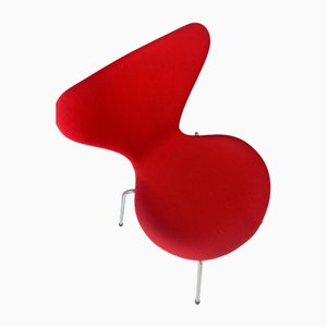 Silla Series 7 en rojo de Arne Jacobsen para Fritz Hansen
