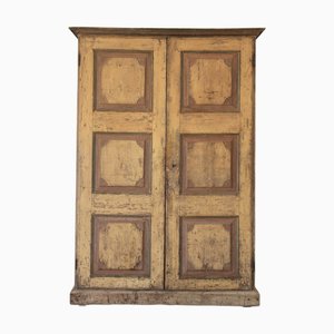 Antiker italienischer monumentaler Kleiderschrank
