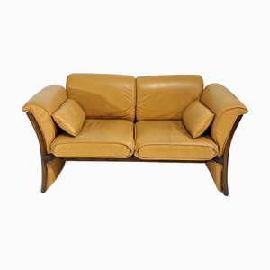 Cognacfarbenes Mid-Century Ledersofa mit Holzgestell, Italien, 1980er