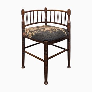 Corner Chair by Kohn Edition