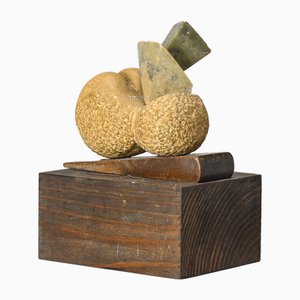 Steinskulptur von V. Bee, Schweiz