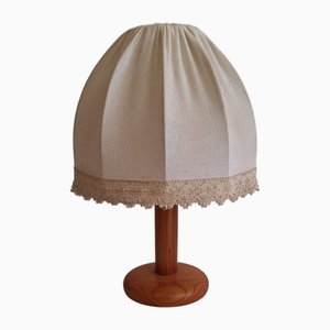 Deutsche Tischlampe aus Kiefernholz mit Beigefarbenem Stoffschirm von AKA-Electric, 1970er