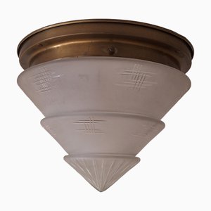 Lámpara de techo alemana Art Déco de latón con pantalla de vidrio tallado, años 30