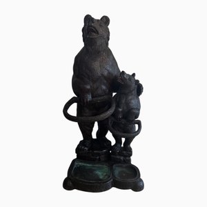 Supporto doppio antico con orso intagliato nella Foresta Nera, 1880