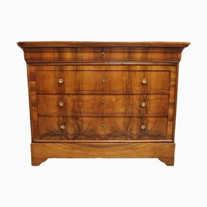 Antique Chest of Drawers in Walnut
