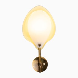 Wandlampe aus Kunststoff & Messing von Arnold Wiigs