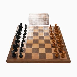 English Staunton Weighted Chess Set with Box and Board, 1890s, Set of 34