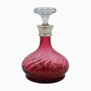 Silberne mundgeblasene Cranberry Kristallkaraffe von Hardwicke Collection