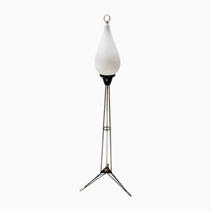Lampadaire en Verre Opalin Blanc et Fer Noir de Stilnovo, Italie, 1950s