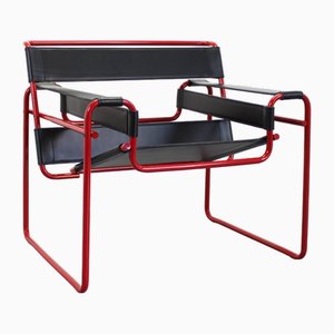 Sedia Wassily in pelle marrone di Marcel Breuer per Knoll International, anni 2010