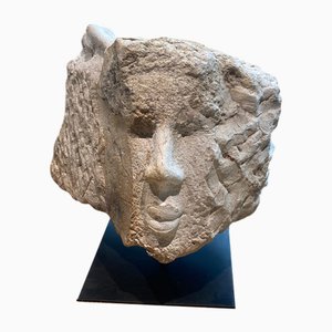 Rizimu Chiwawa, Testa Scultura, Pietra