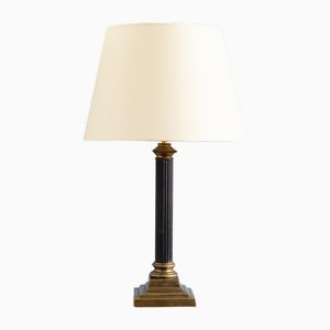 Französische Tischlampe aus Messing mit geriffelter Säule