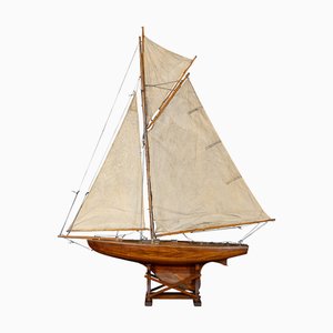 Vintage 20th Century Large English Sloop Pond Yacht, 1940s