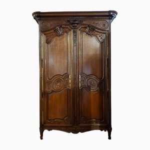 Antiker Louis XV Kleiderschrank