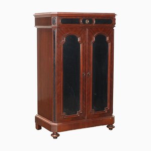 Umbertino Chest of Drawers in Mahogany