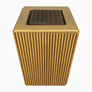 Dunkelbrauner Würfel von Pietro Meccani, 2025