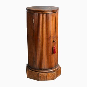 Armario de columna estilo Imperio