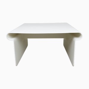 Mesa de centro era espacial en blanco de plástico, Alemania, años 70
