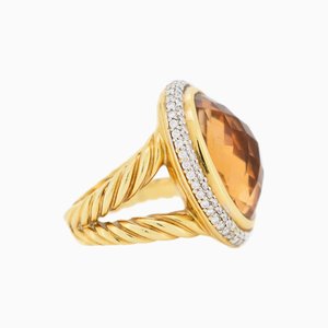 Anillo de cóctel de oro, topacio champán y diamantes de David Yurman
