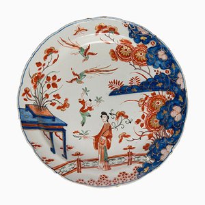 Chinoiserie Delft Polychrome and Gilded Greek Pottery Plate, 1701-1722