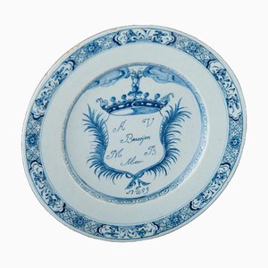 Stemma blu e bianco di Delft con lo stemma Delft, 1686-1701