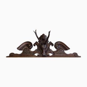 Frontone architettonico in legno intagliato, fine XIX secolo