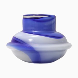 Postmoderne Wave Vase aus Muranoglas in Weiß & Blau, Carlo Moretti zugeschrieben, Italien, 1970er