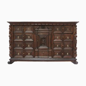 Antique Chest of Drawers, 1600