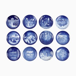 Piatti vintage in porcellana di Royal Copenhagen, set di 12