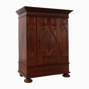 Armadio in legno di quercia intagliato a mano, Francia, XVI secolo