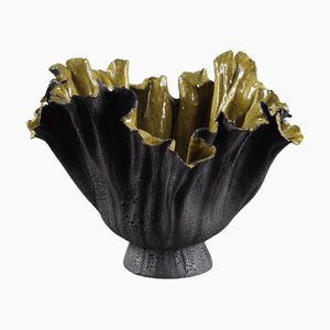 Vase von Nayla Sirgi, 2024