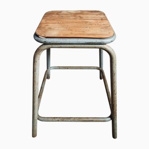 Industrieller Vintage Metall Hocker mit Holzsitz, Frankreich, 1950er