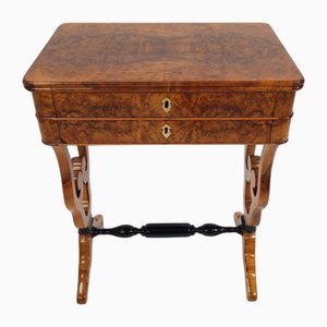 Biedermeier Lyra Salontisch aus Nussholz, 1840er
