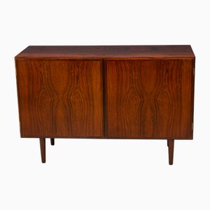 Credenza piccola in palissandro di Gunni Omann per Omann Jun, Danimarca, anni '60