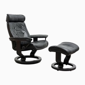 Scandinavian Recliner Chair with Ottoman Model Prince in Black Leather from Stresless Ekornes