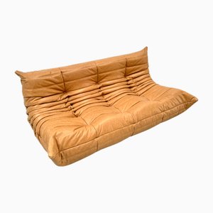 Divano a tre posti Togo in pelle color cammello, Francia, attribuito a Michel Ducaroy per Ligne Roset