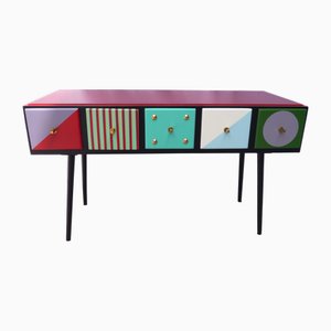 Vintage Chest of Drawers in Wood