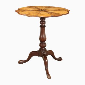 Mesa auxiliar de caoba