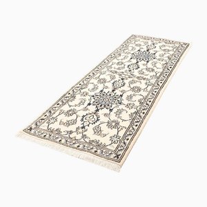 Nain New Wool Pile Hand-Knotted Rug