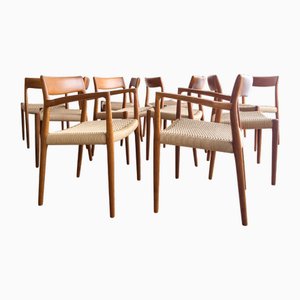Sillas de comedor danesas Mid-Century de teca # 57 y 77 de Niels O. Møller, JL Moller. Juego de 10