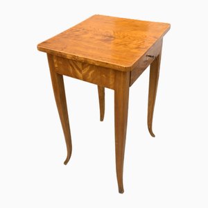 Biedermeier Beistelltisch aus Birke, 1830er