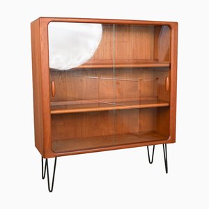 Danish Teak Display Cabinet from Dyrlund, 1960s