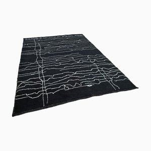 Alfombra marroquí negra, años 2000