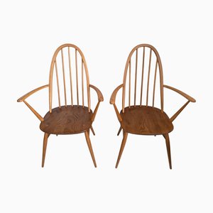 Mid-Century Windsor Quaker Carver Esszimmerstühle aus Ulmenholz, Lucian Ercolani für Ercol zugeschrieben, 1960er, 2er Set
