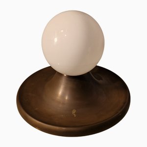 Lampada da parete vintage in ottone brunito e vetro opalino di Achille & Pier Giacomo Castiglioni per Flos, anni '60
