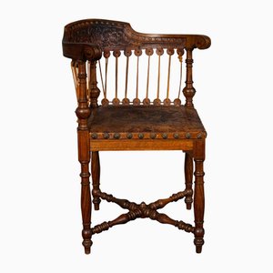 Antiker Sessel aus Kiefernholz