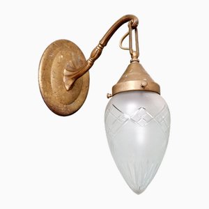 Lámpara de pared Art Déco de bronce y cristal satinado, años 10