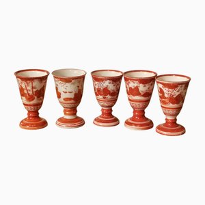 Juego de sake Kutani de porcelana, siglo XIX, Japón, década de 1890. Juego de 5
