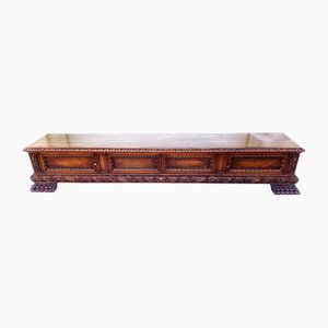 Longue Commode Basse de Style Néo-Renaissance