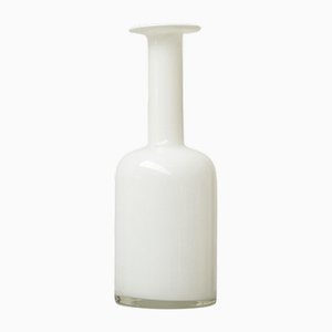 Vaso in vetro opalino bianco attribuito a Otto Brauer per Holmegaard, anni '60
